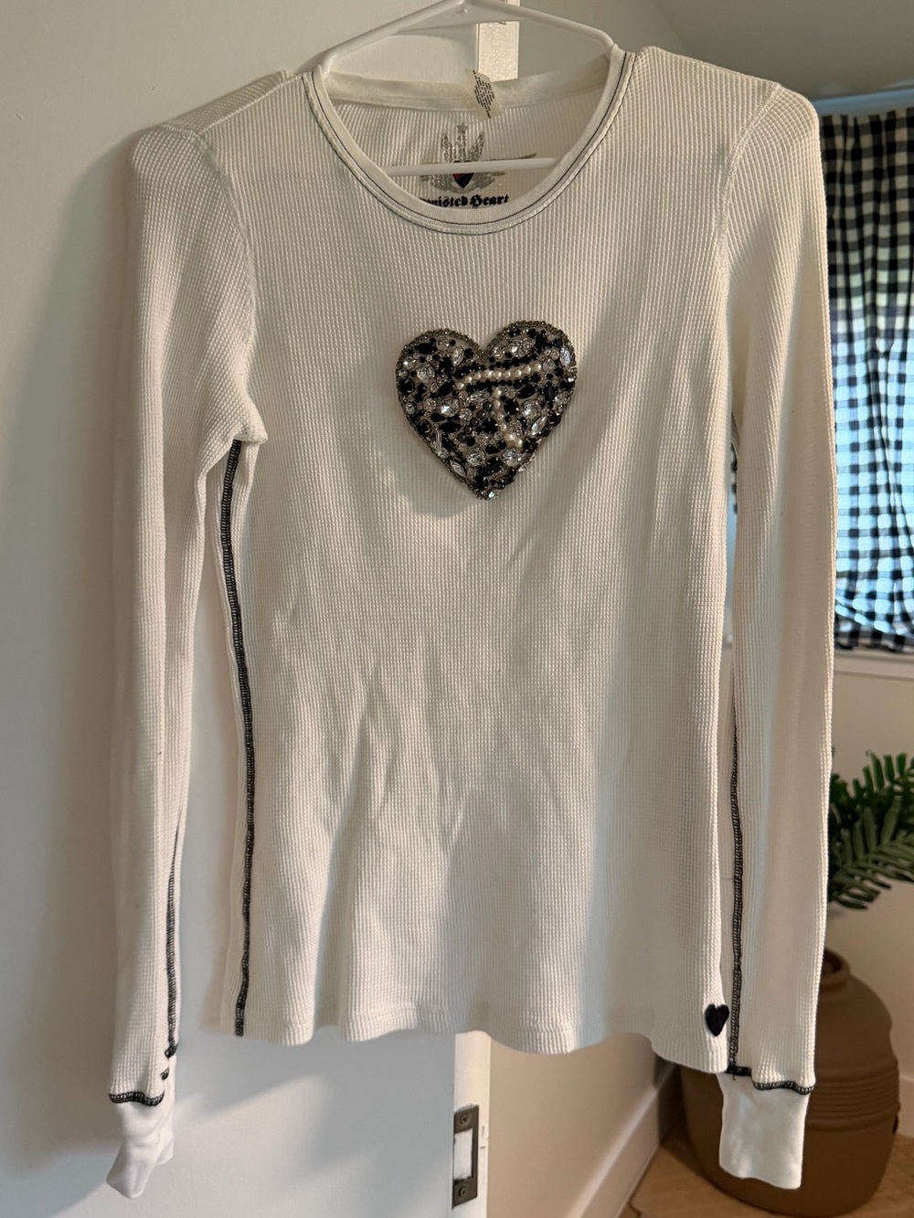 TWISTED HEART White Ribbed Top with Rhinestone Black & Silver Heart